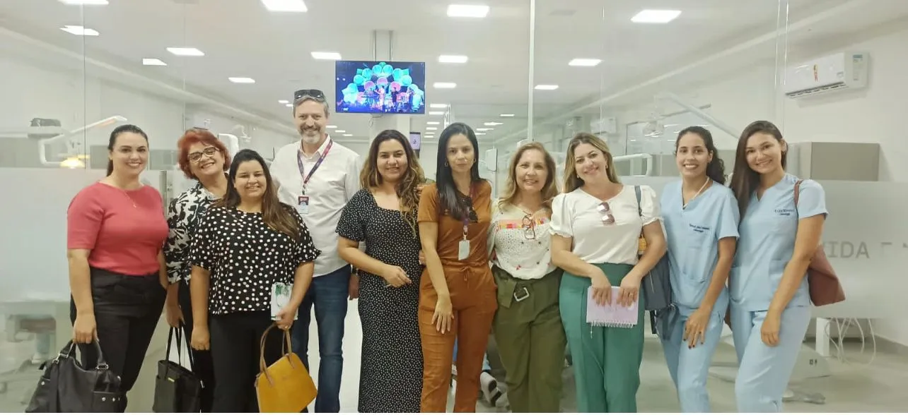 Comissão de Infraestrutura do Curso de Odontologia da Unimontes visita a FCO